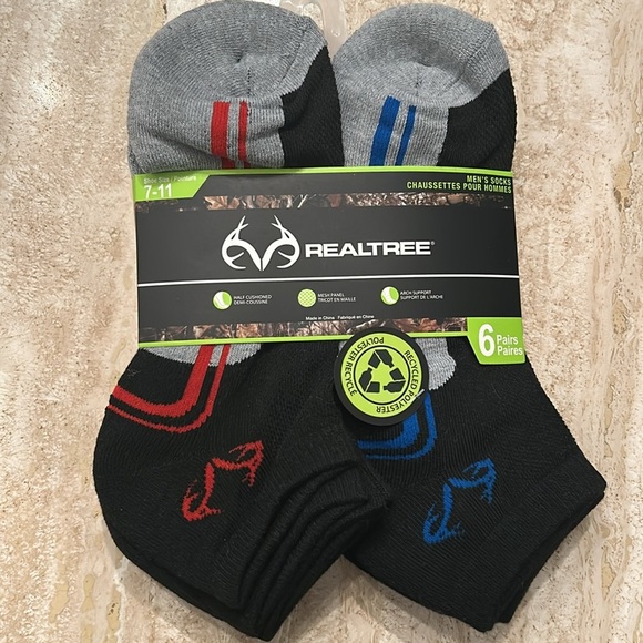 NEW 18 pairs of Realtree socks with arch support size 7-11 - Picture 6 of 8